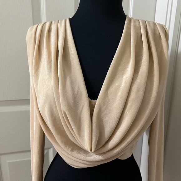 NWT Fashion Nova Weekend Behavior Cowl Neck Crop Top - Picture 8 of 16